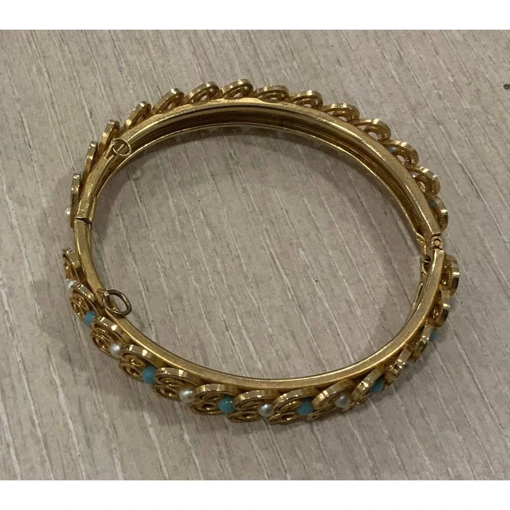 Pearl Bracelet